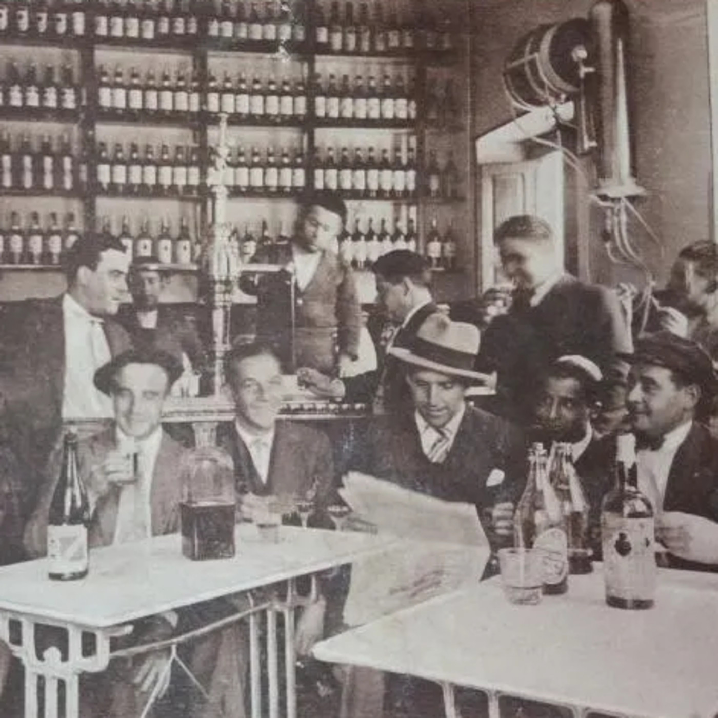 Cuña teatralizada: "Partida de tute en la Plaza Mayor".