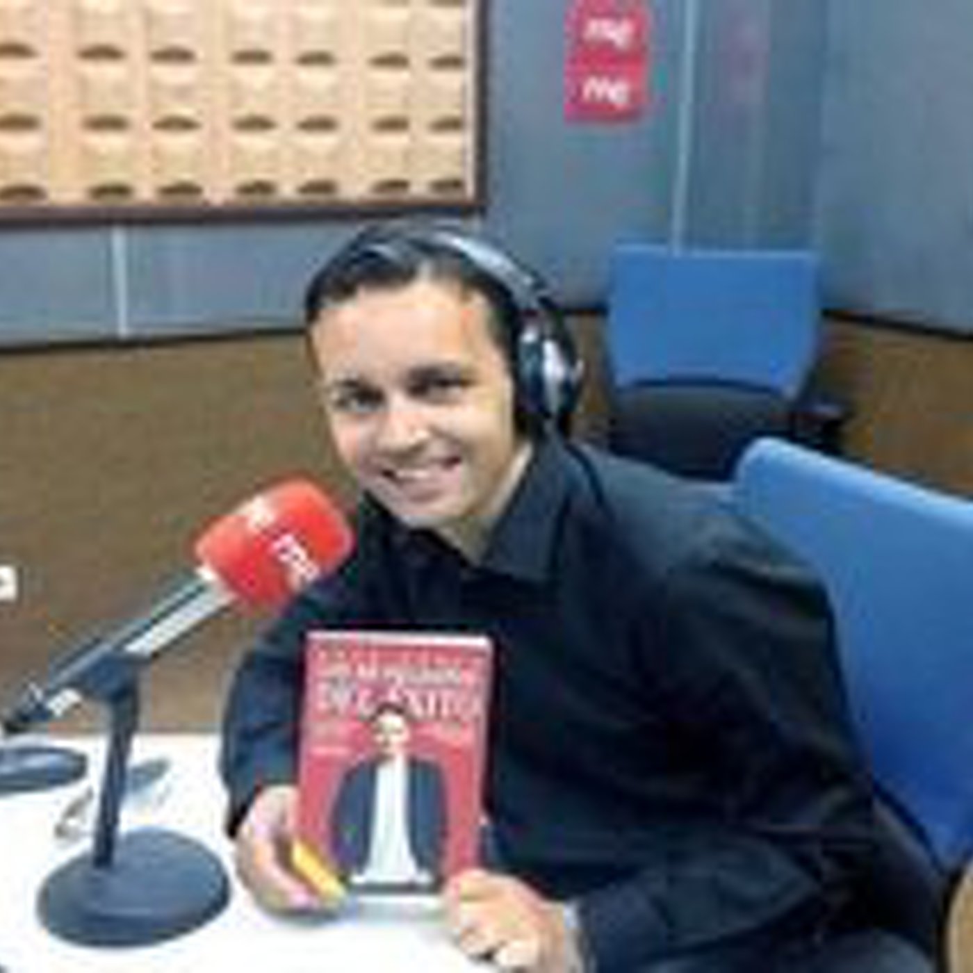 Entrevistas a Anxo Pérez