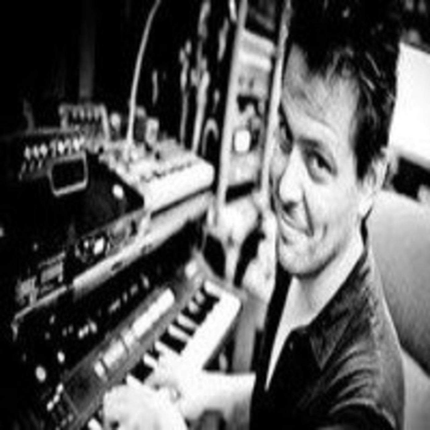 Medio Lleno-Matutino de Radio Garabato SMS