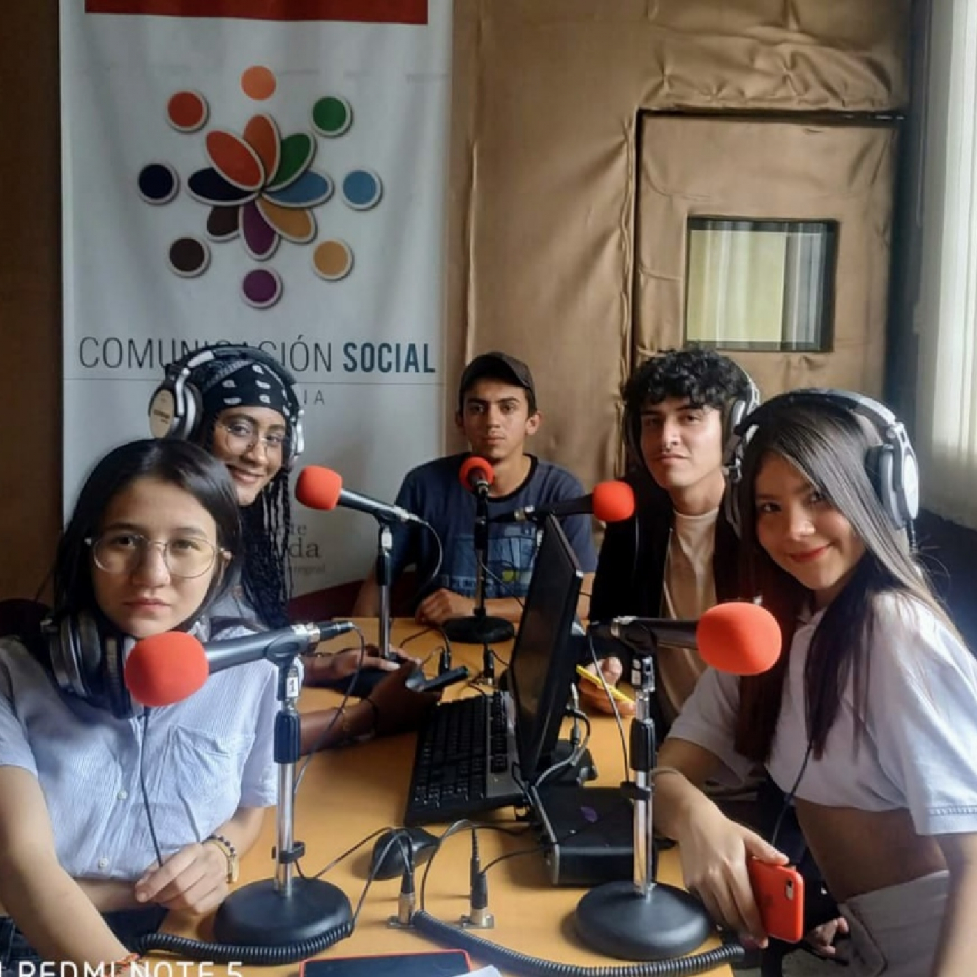 Miradas y Voces