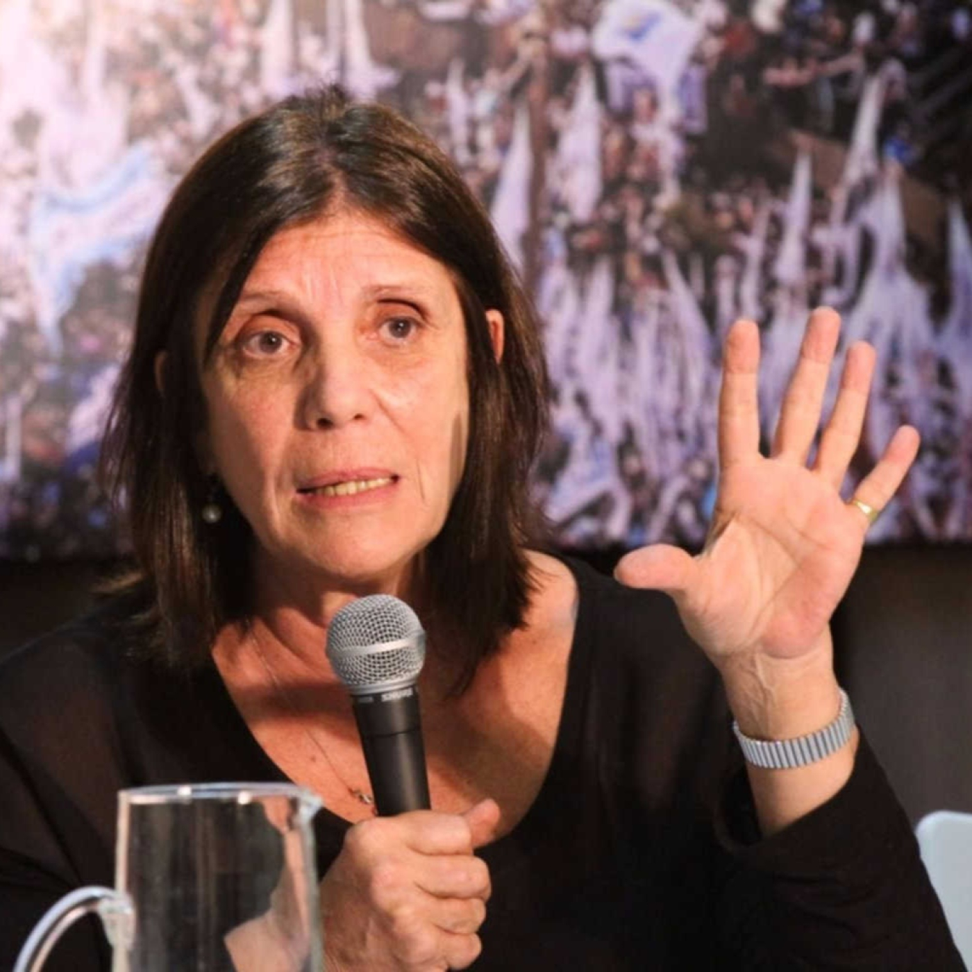 Estudio 2 - FM 105.9