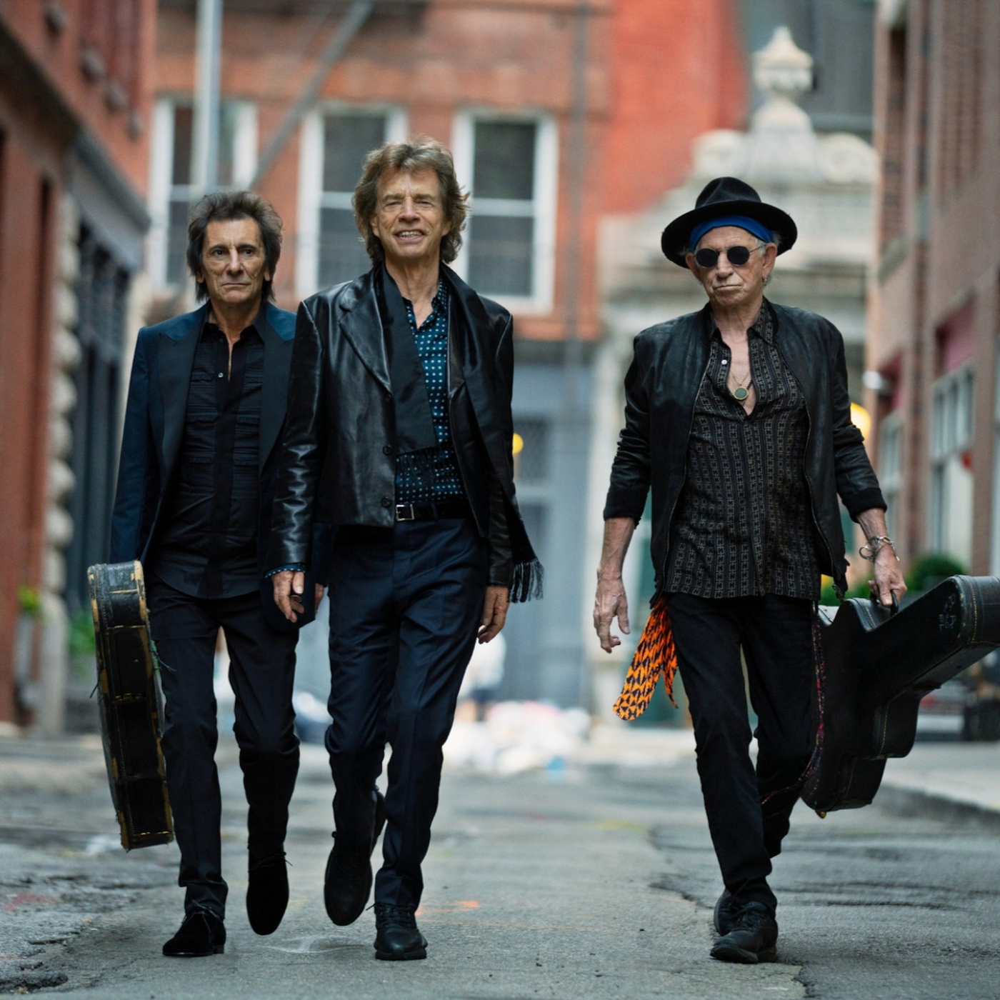 El nuevo álbum de estudio de los Rolling Stones promete colaboraciones con Lady Gaga y Stevie Wonder. Escucha 'Angry'. episode artwork