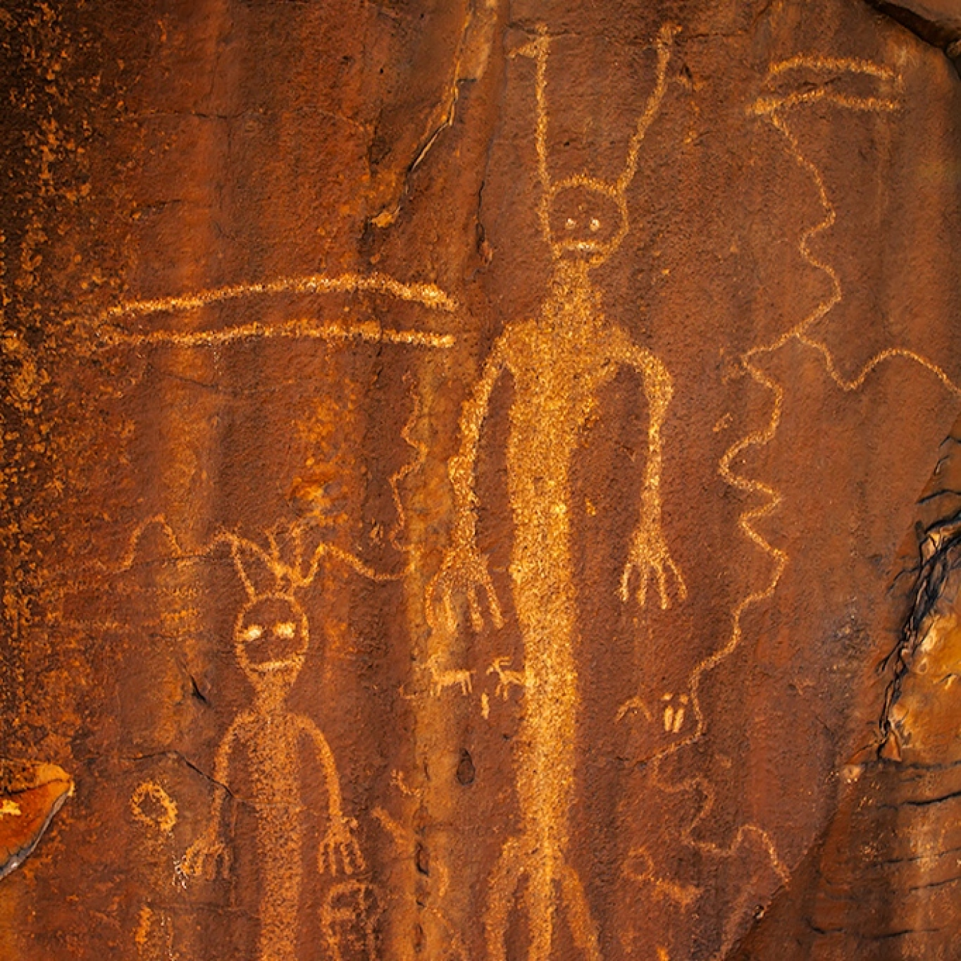 Ancient Aliens (T18): 13- In Situ, Grabados Alienígenas #documental #leyendas #ovnis #podcast episode artwork