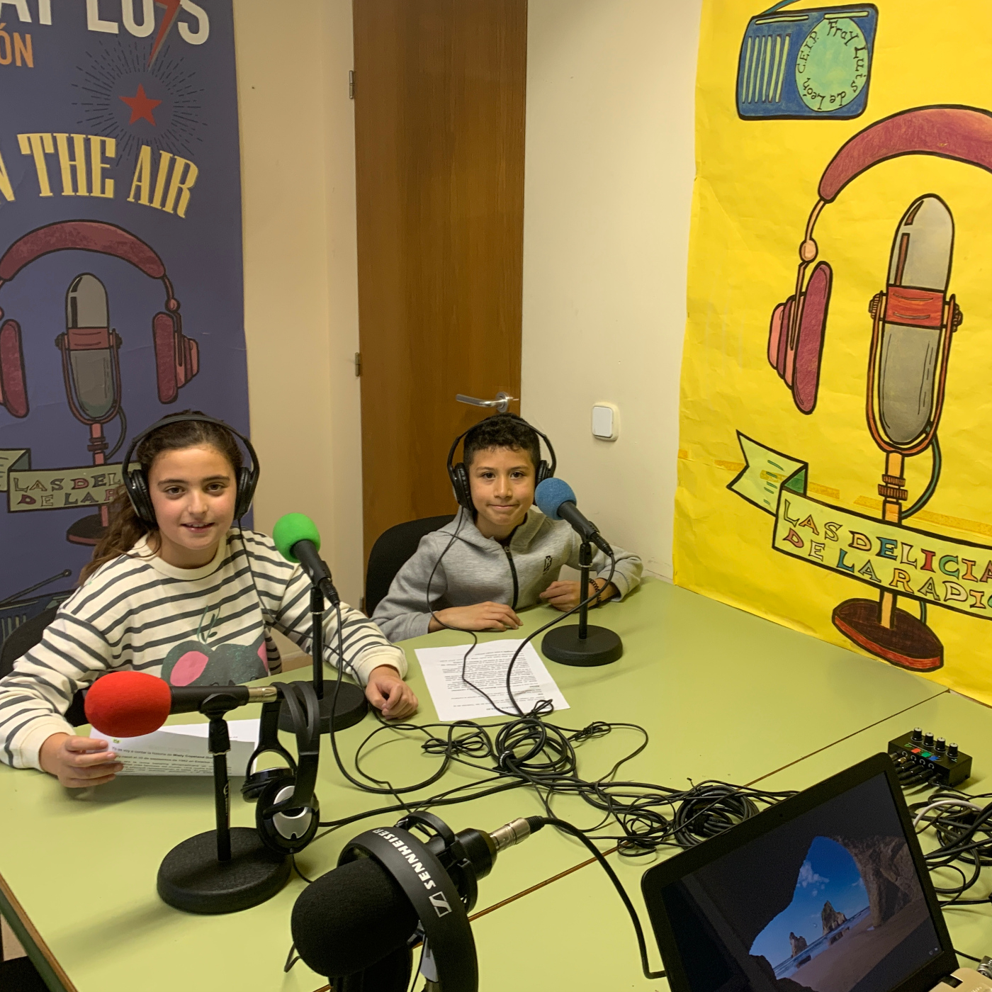 LAS DELICIAS DE LA RADIO