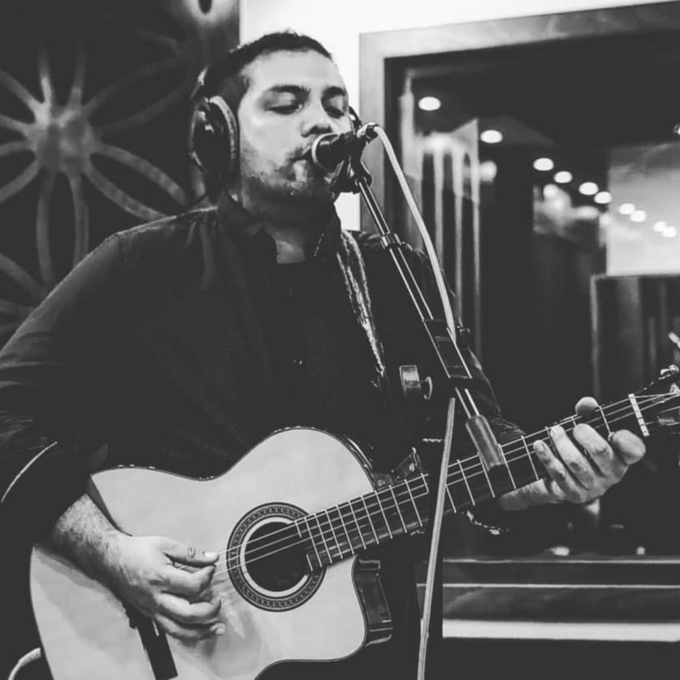 "Se Busca" en vivo por Política y Rock and Roll Radio episode artwork