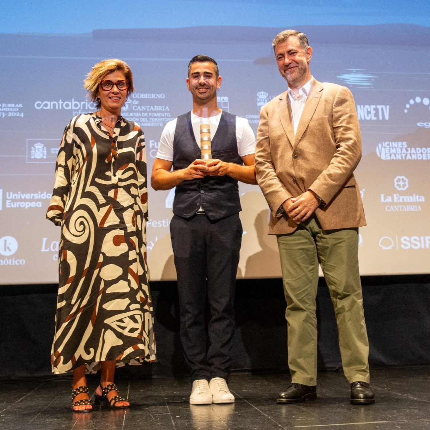 La película "El Poder del Silencio" de Saúl P. Ruano, Faro de Plata Premio del Público en el Festival de Cine Santander episode artwork