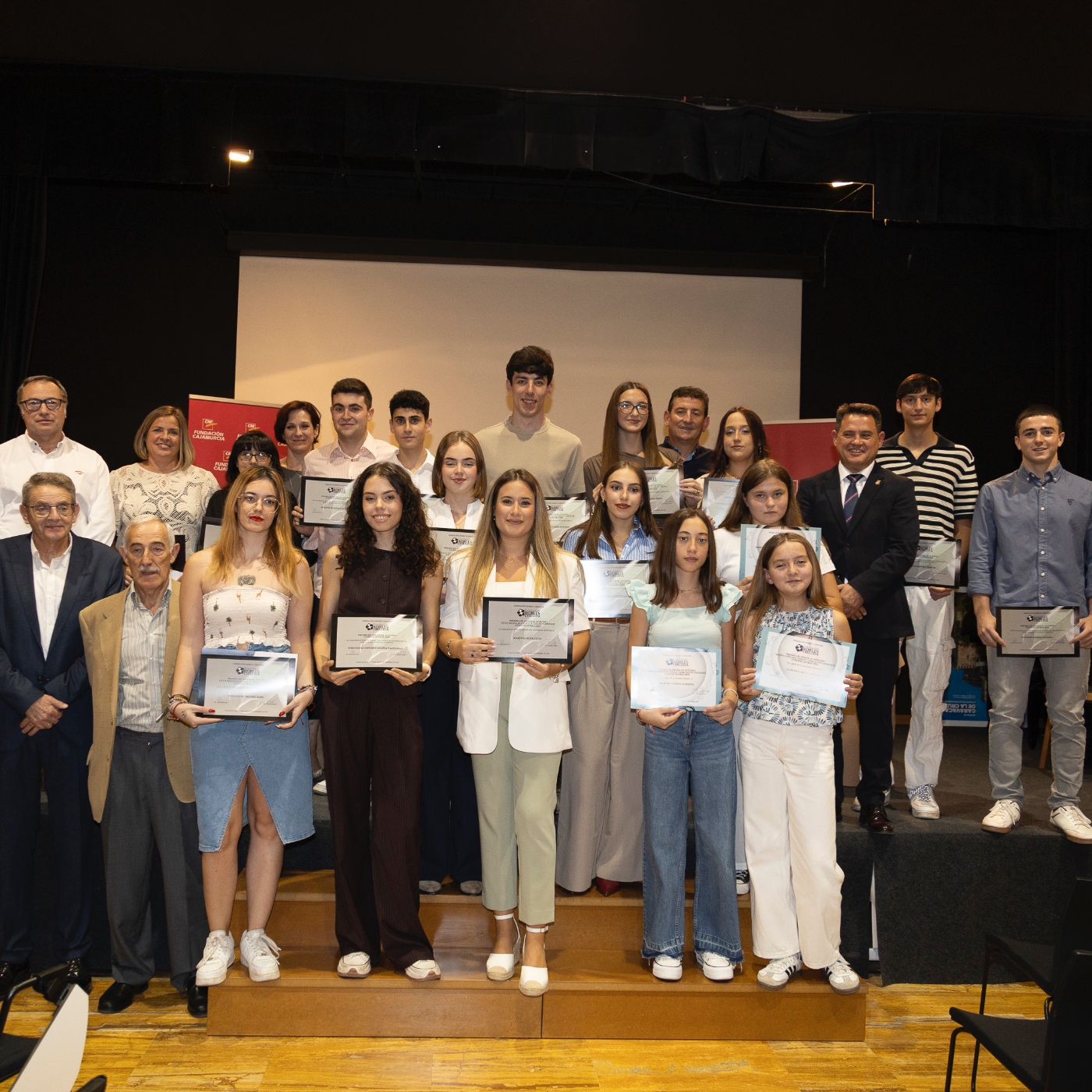 CARAVACA RADIO- Entrega de premios de la Fundación Robles Chillida episode artwork