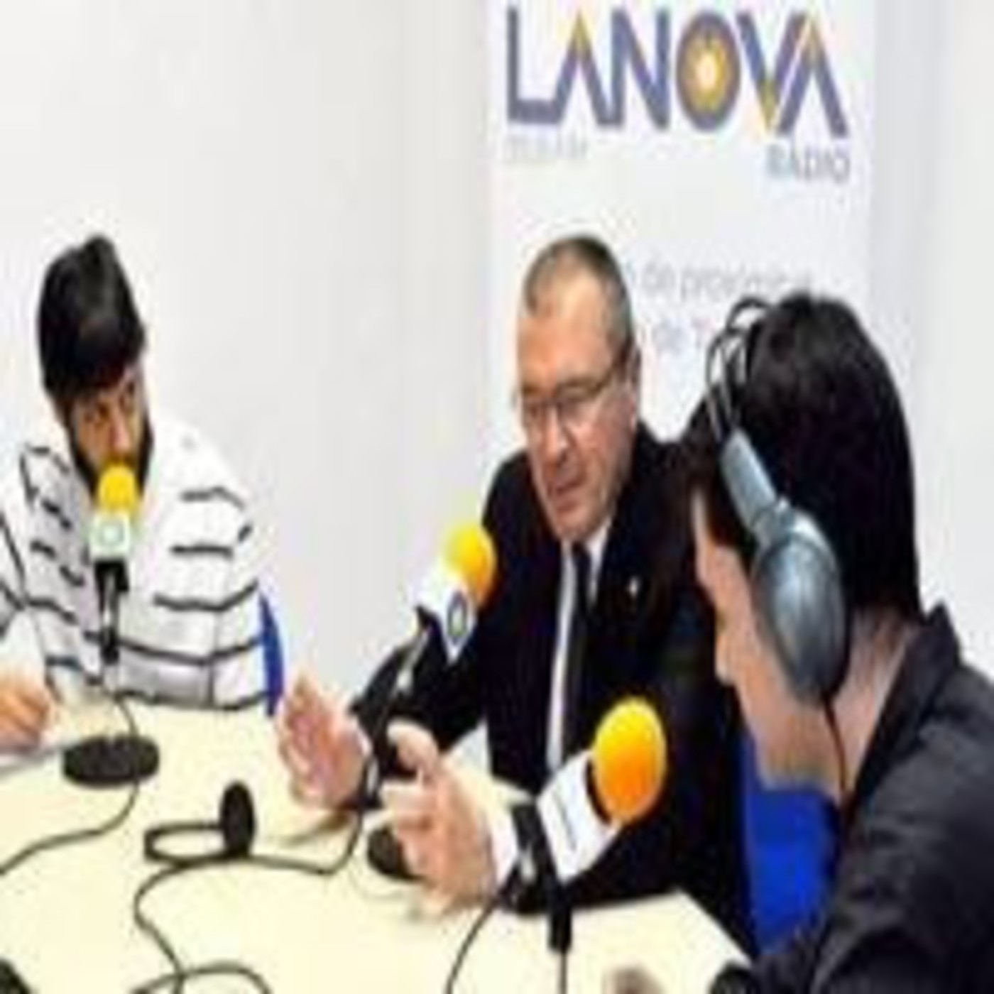 LANOVA Opinió 1x03 - (Entrevista a Carles Pellicer) 04/12/14 episode artwork