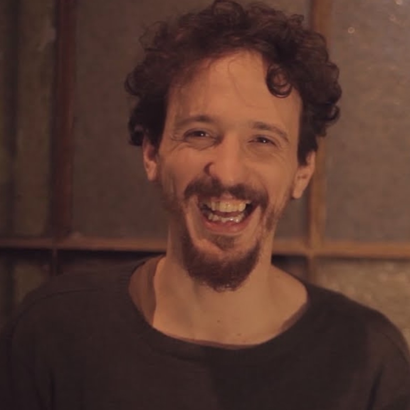 Entrevista a Rodrigo Carazo en Un Canto Se Hace Al Viento episode artwork