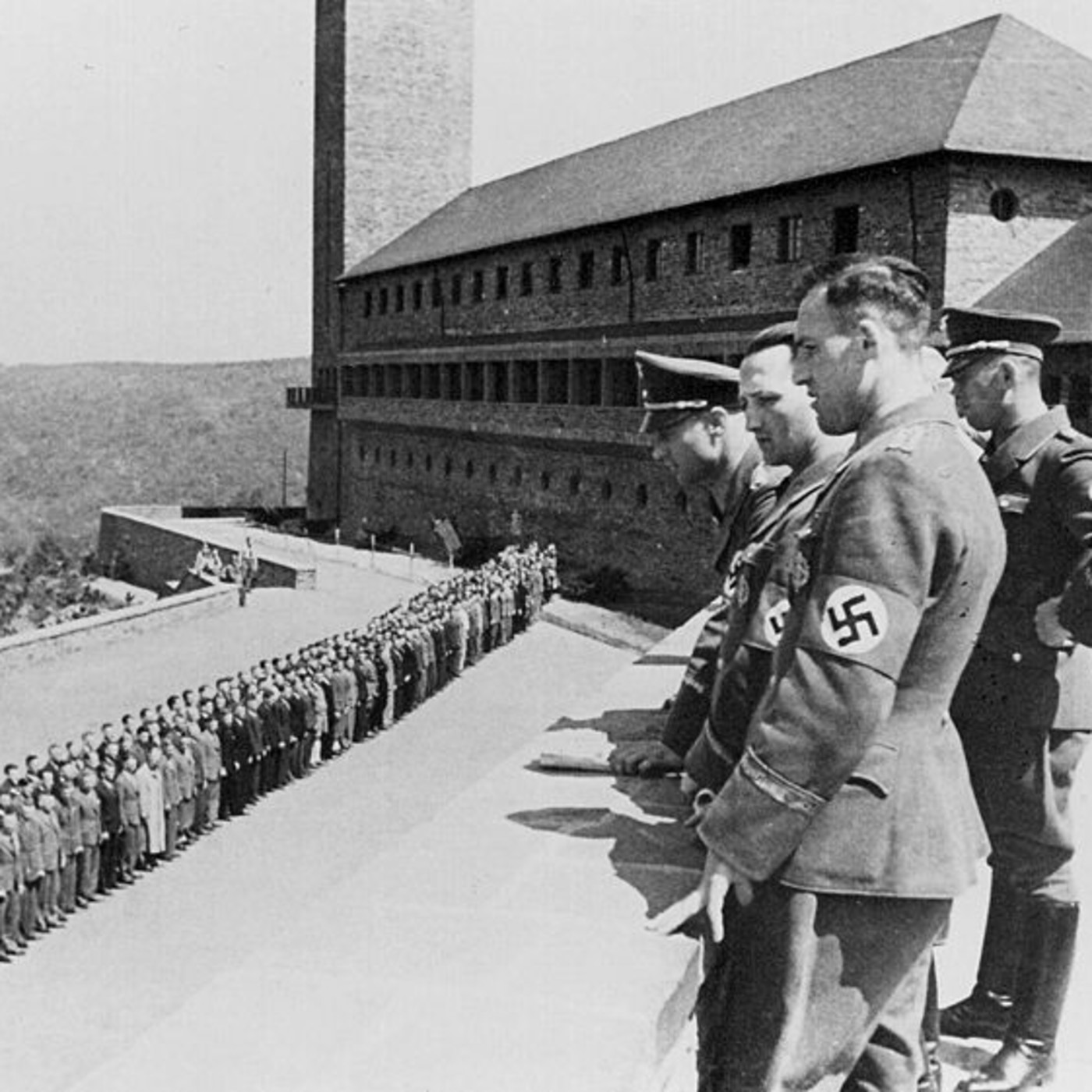 Nazi megaestructuras, listos para la batalla: 3- Las megafortalezas de Hitler episode artwork