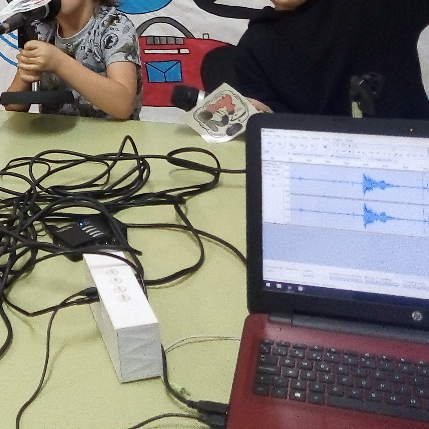 JzRADIO (PROYECTO DE RADIO ESCOLAR