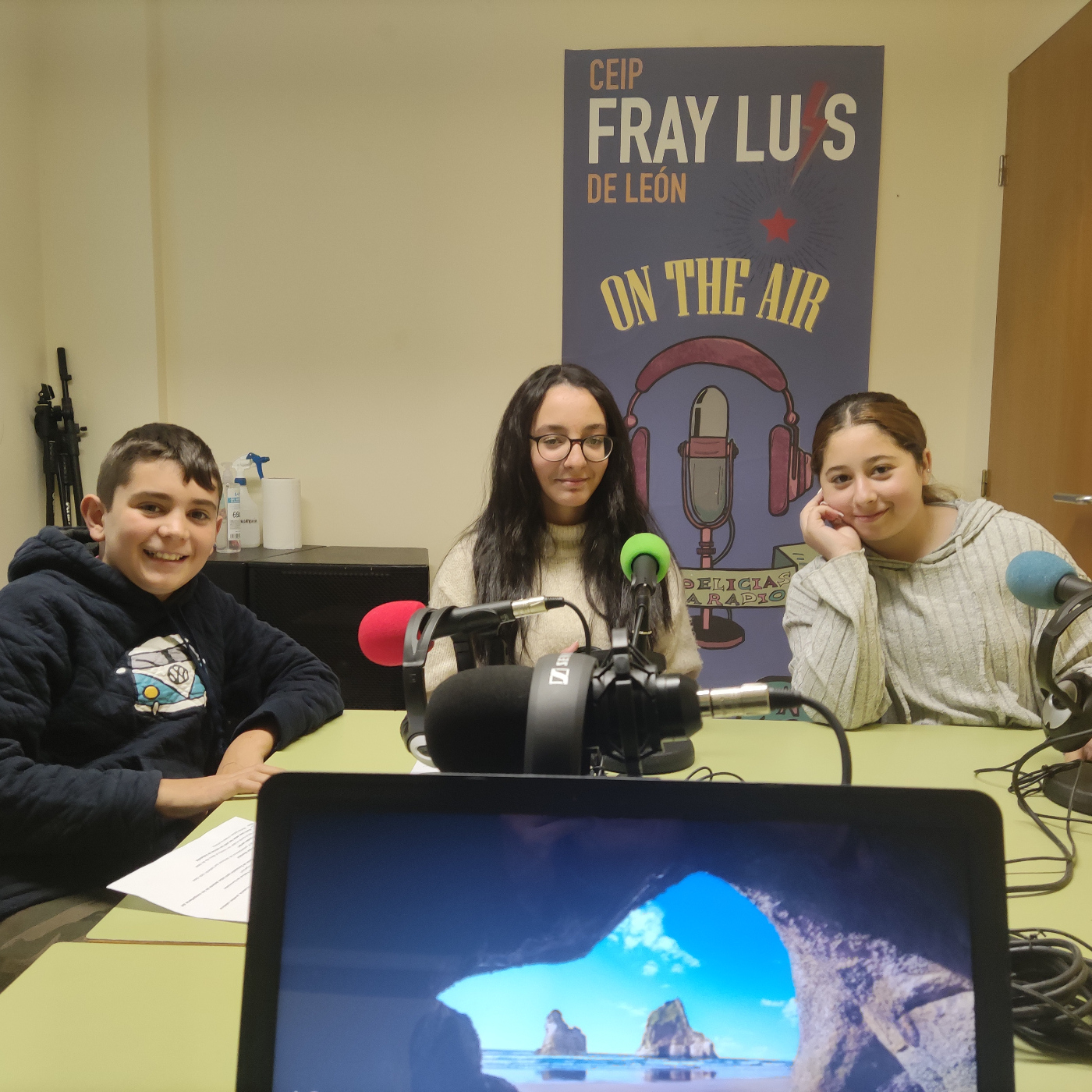 LAS DELICIAS DE LA RADIO