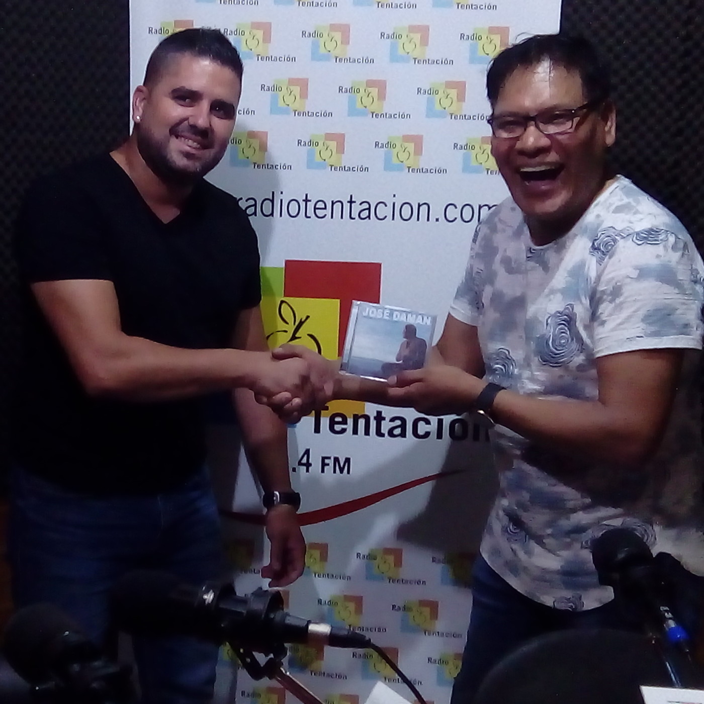 Podcast de RUMBOSLATINOSRADIO