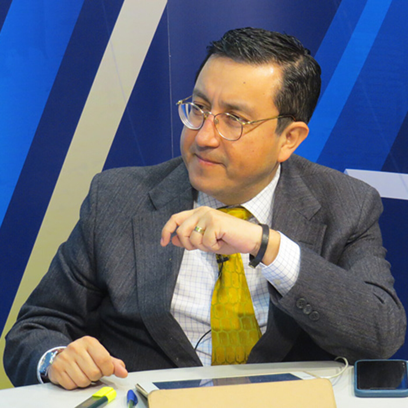 Glatzer Tuesta – Editorial 09 de noviembre de 2021 episode artwork