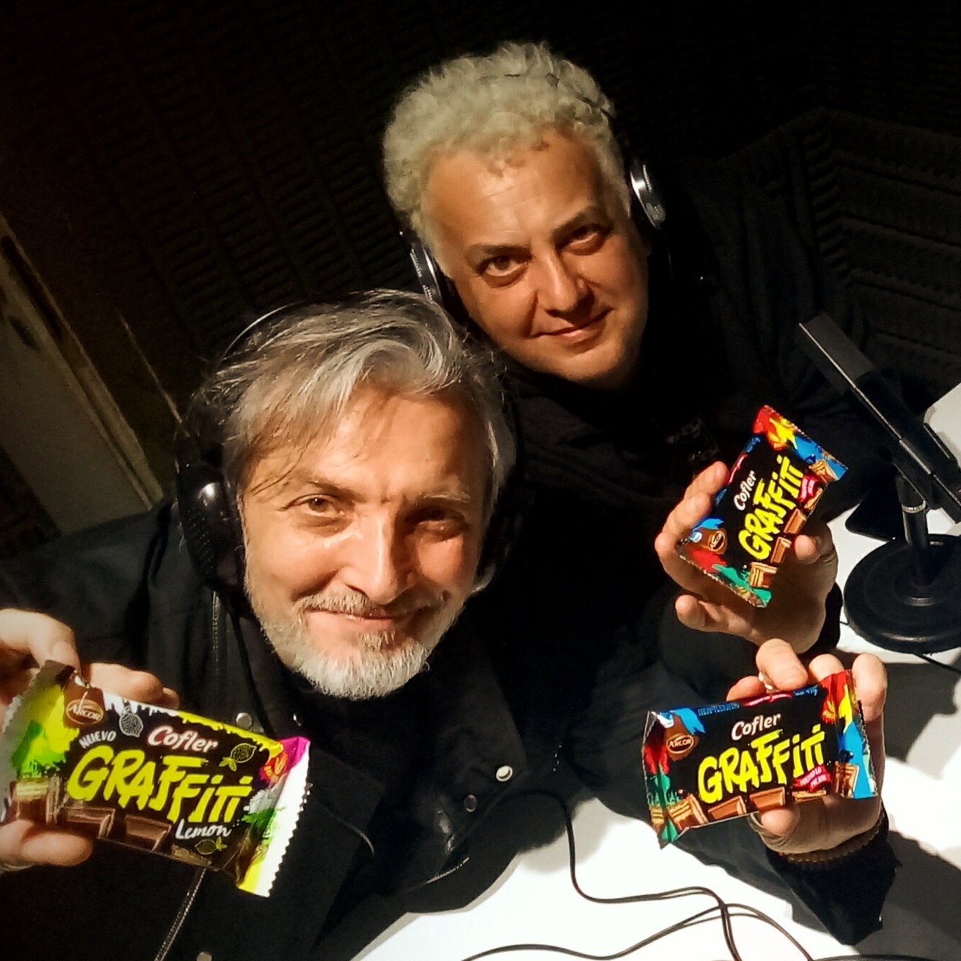 Graffiti en Dr. Smooth junto a Hector Mansur episode artwork