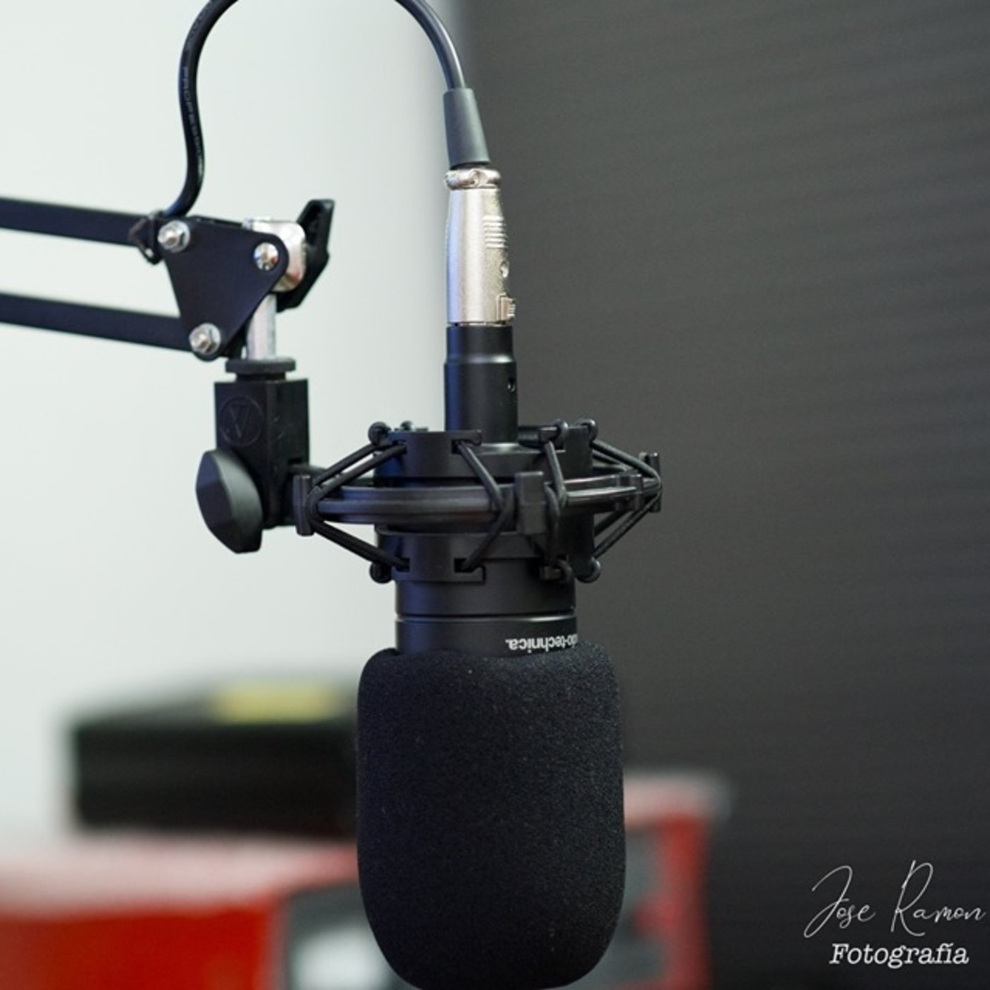 LA MAQUINA DEL TIEMPO RADIO