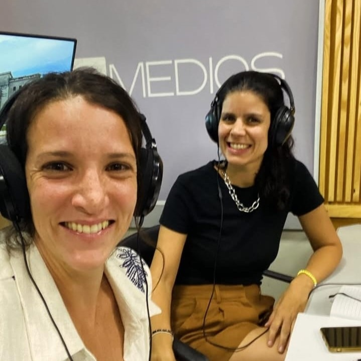 MUJERES TODO TERRENO con Andrea Glikman y Belèn Fernàndez 24-4-2026