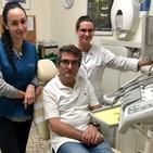 El compostelano en RadioVoz (18).- Reportaje del sillón dental solidario de Cáritas