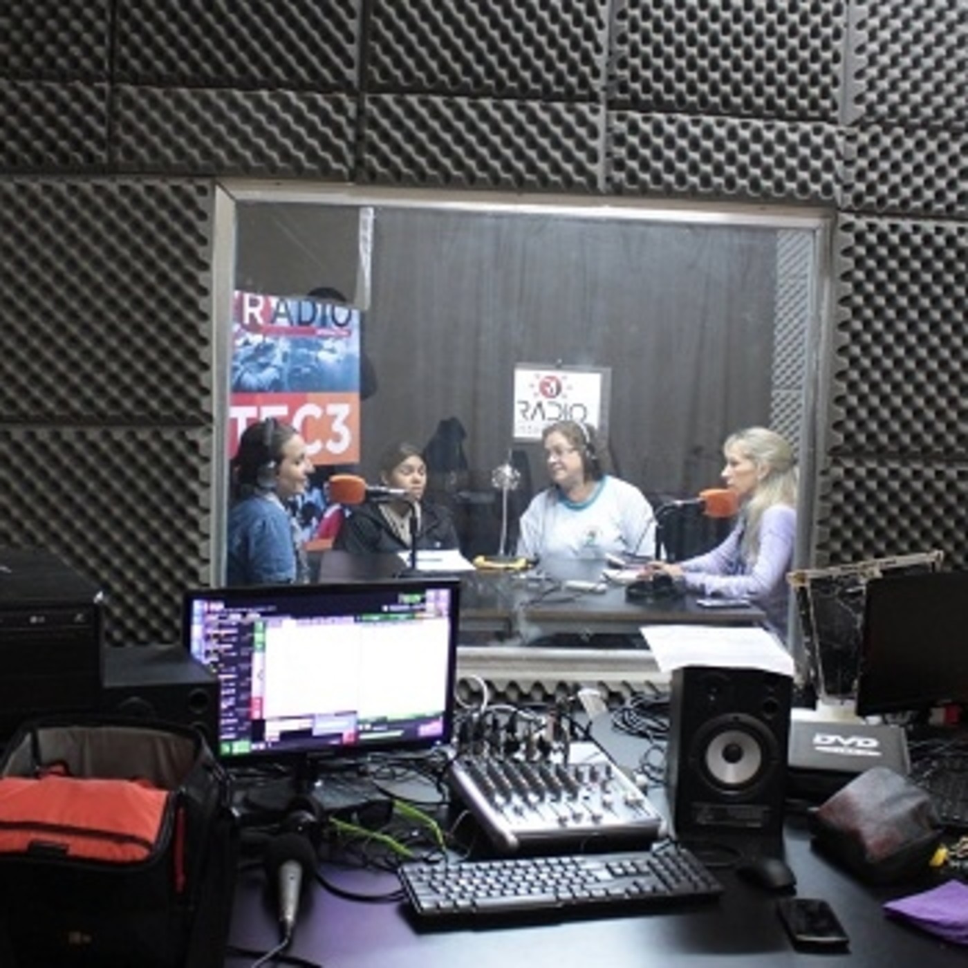 RADIO INTERACTIVA 98.3 - ITEC 3