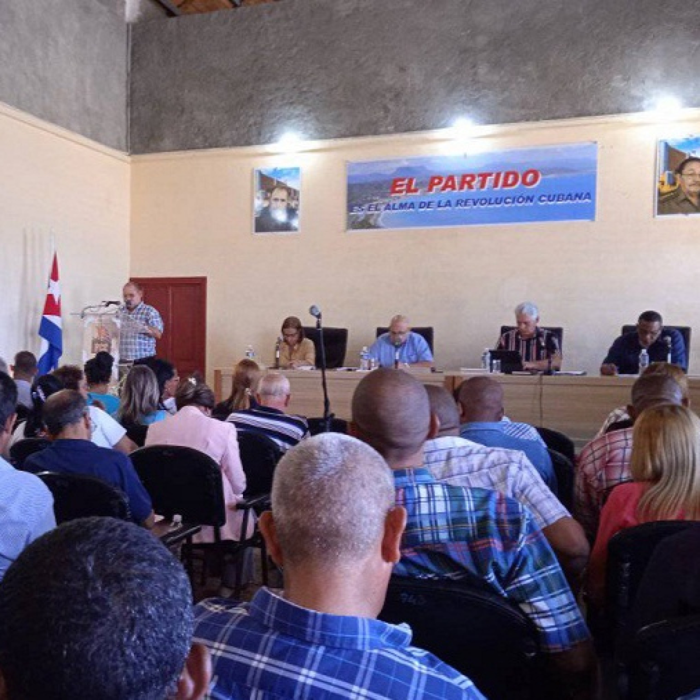 Evaluó presidente cubano programas socioeconómicos en municipio guantanamero de Baracoa