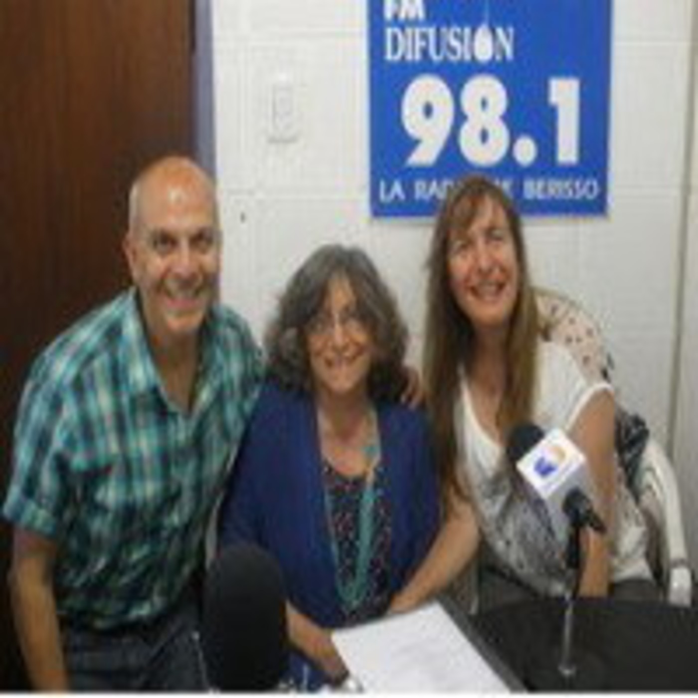 Montevideo y 11-Nº 307-Bloque 1-El programa de radio de la Escuela de Arte de Berisso episode artwork