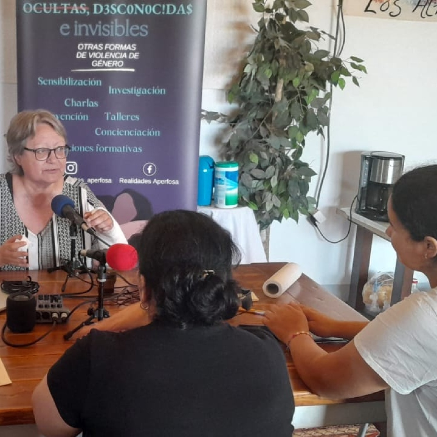 Radio Uca Incluye