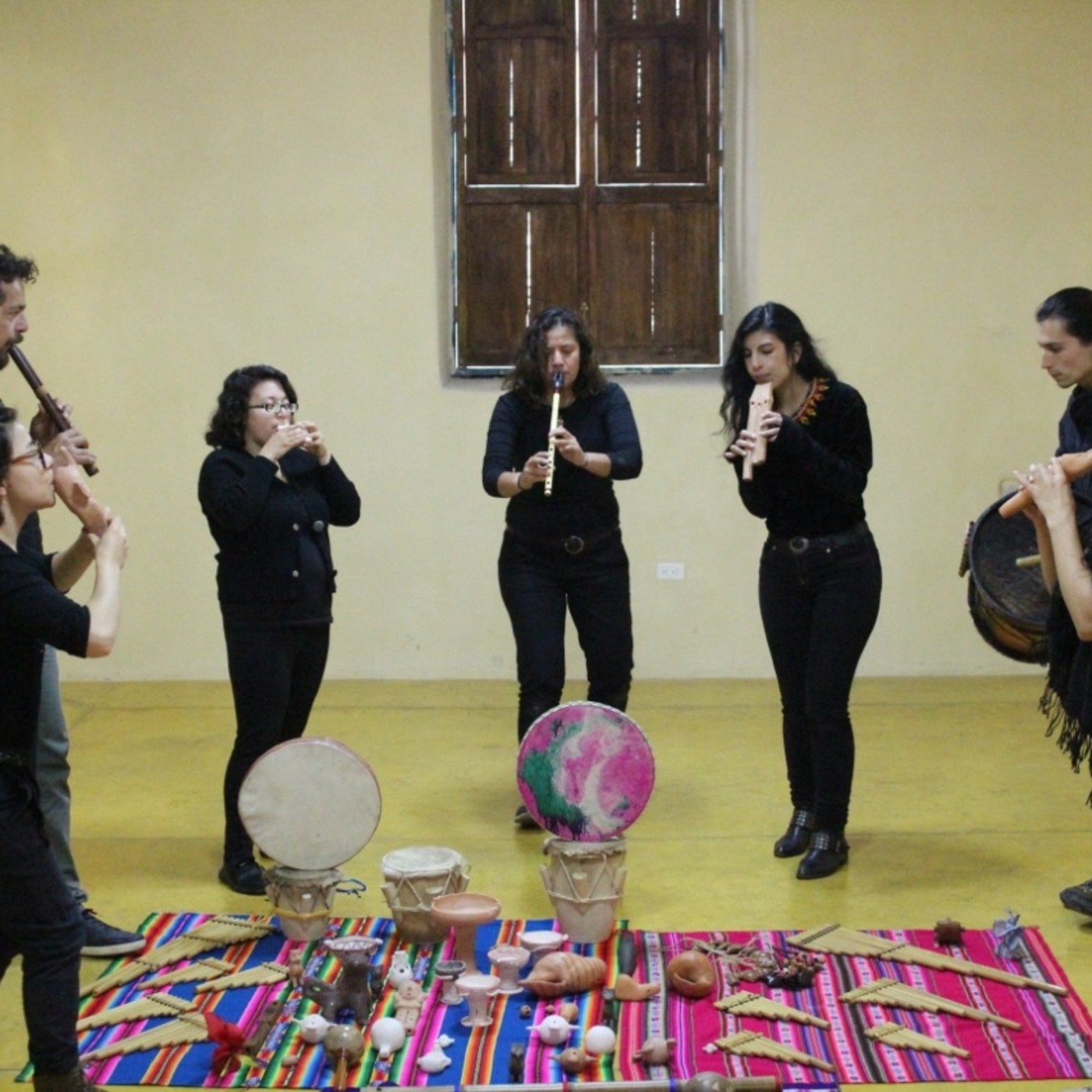 Entretejidos - Radio