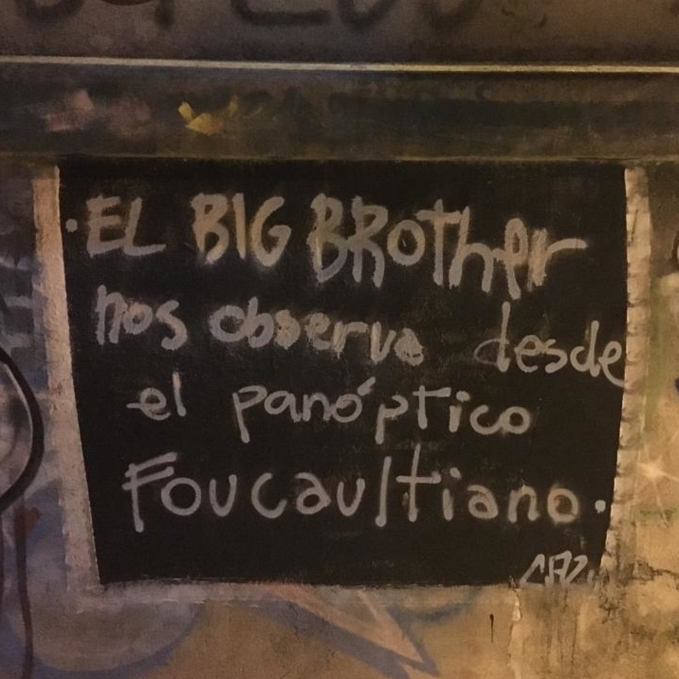 Filosofía sin Sophia - E1: Paredes y Poder episode artwork
