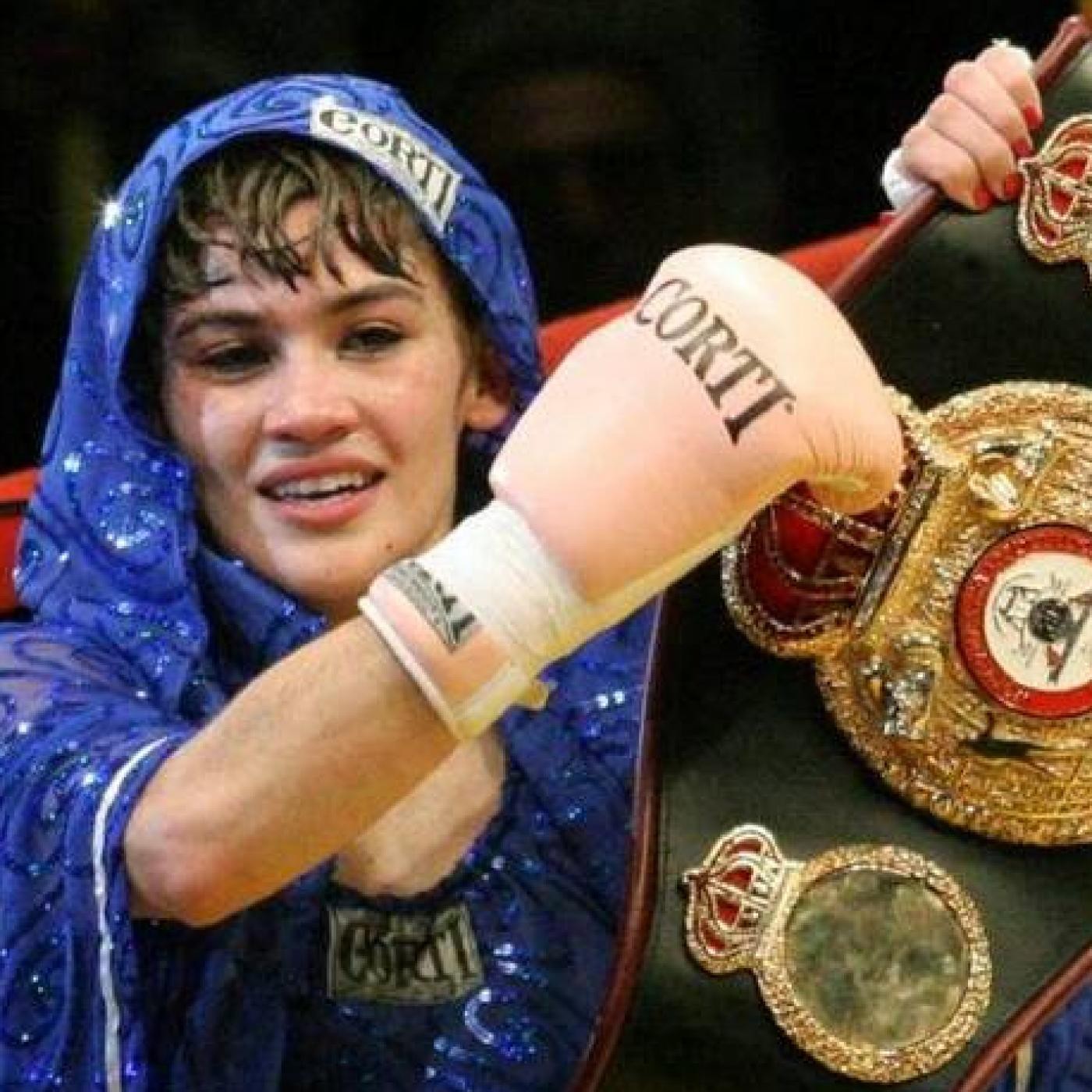 Ring Side en el aire