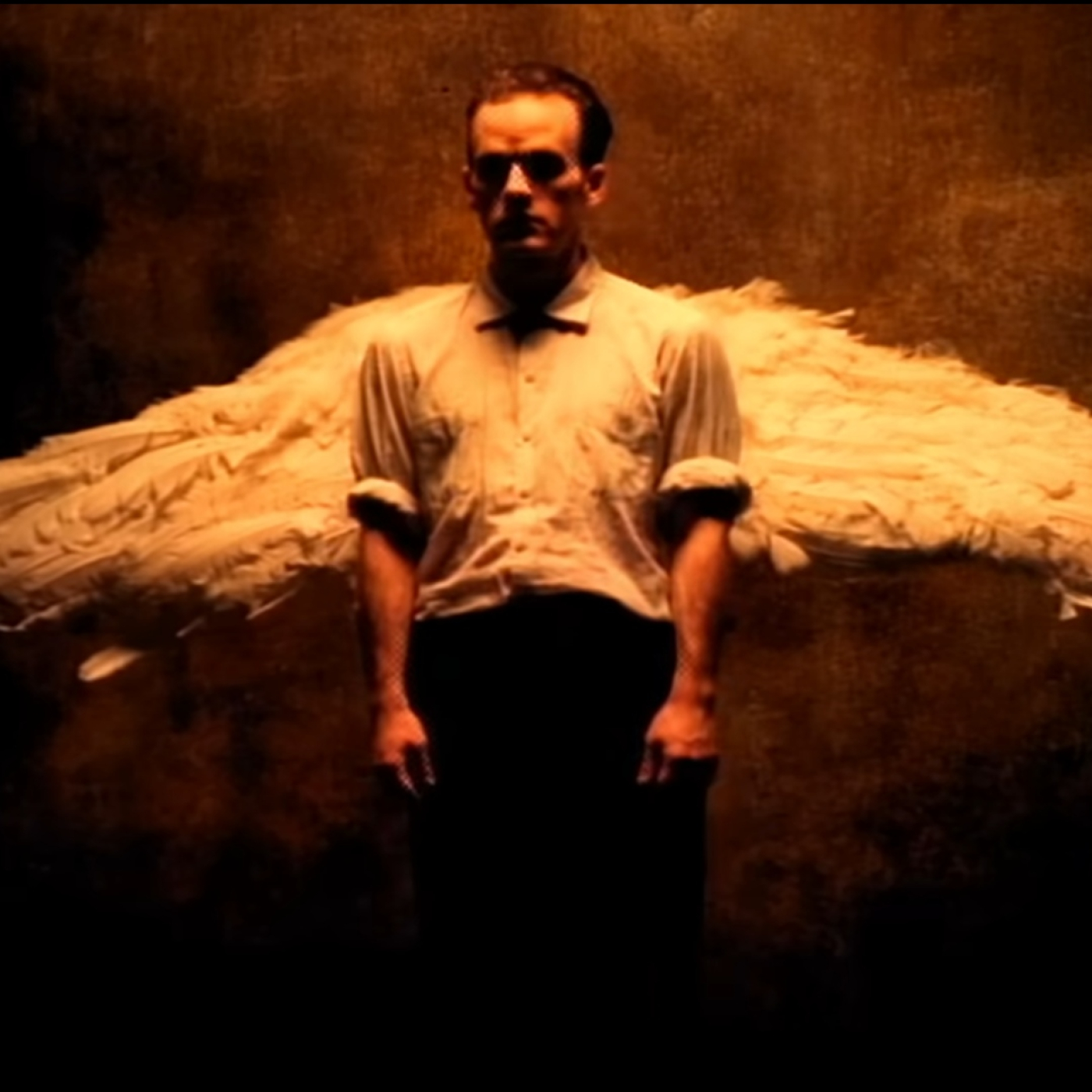 35 años de 'Losing My Religion' de R.E.M. Lo que dice la letra. El video se inspiró en un cuento de García Márquez. — Super 9´49 - Podcast cover