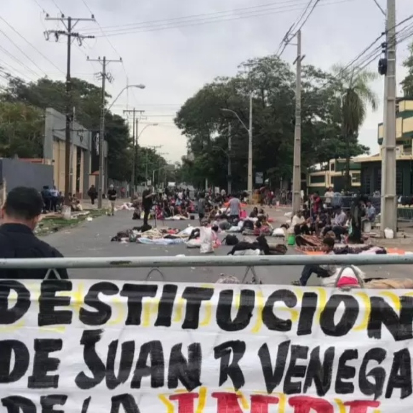 DEVUELVAN NUESTRA TIERRA
