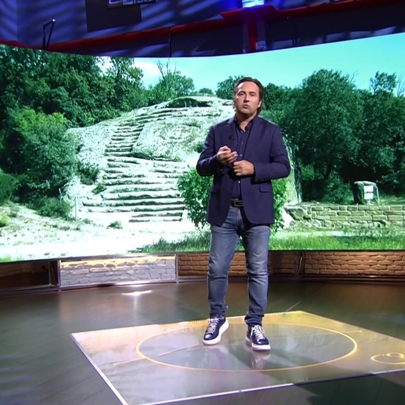 Cuarto Milenio: Las piedras de la fecundidad
