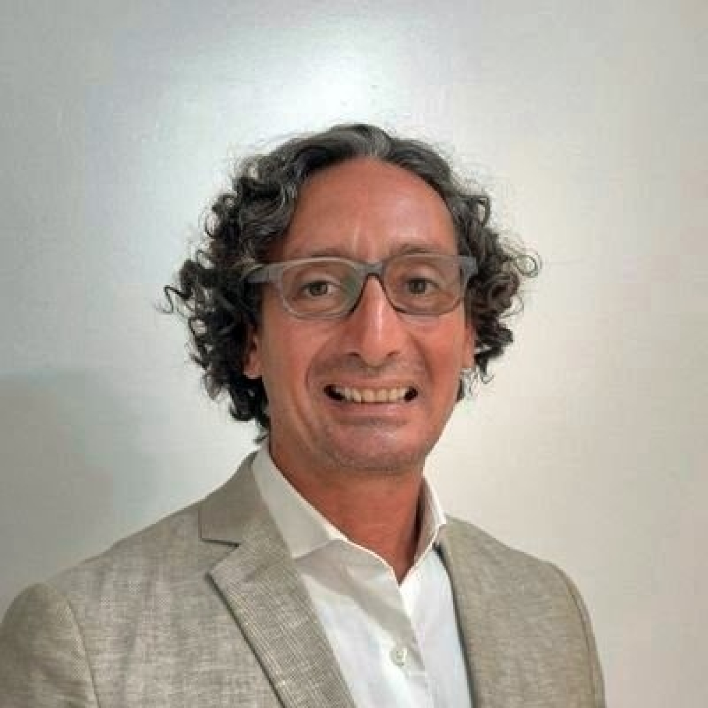 Emiliano Cagnacci @EmiCagnacci (Secretario General de ADUBA @ADUBAArgentina ) Unas Cuantas Verdades @marianoobarrio