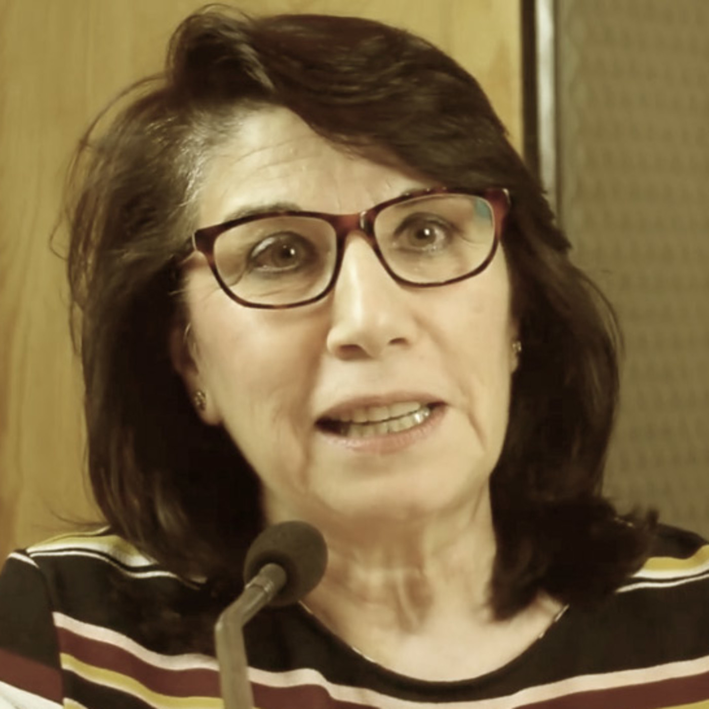 Esperanza Suárez: "Llevo muchos años, pero me sigue gustando la radio"