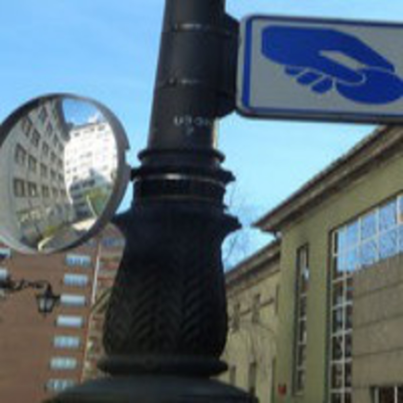 Los afectados por la zona azul califican la actuación del ayuntamiento de ilegal episode artwork