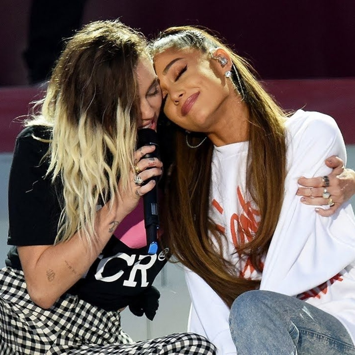 Ariana Grande - Canciones que no están en Spotify