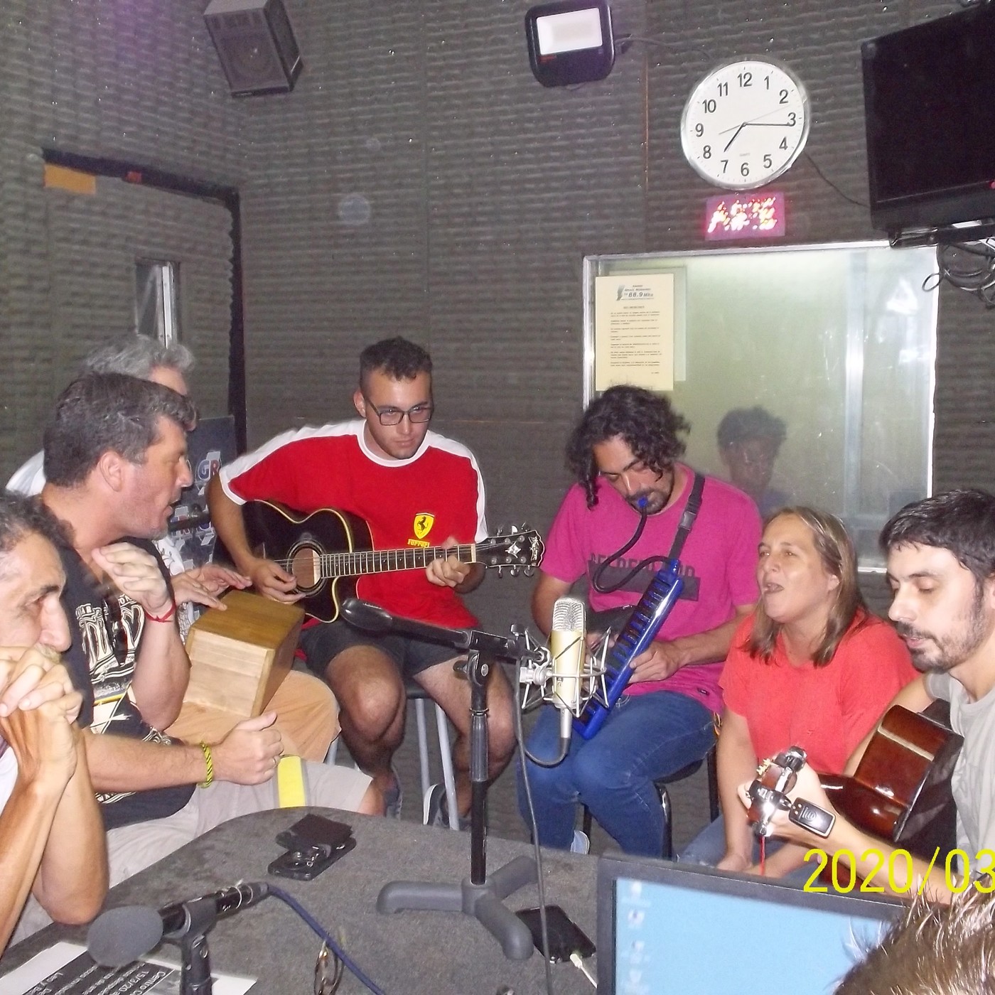 el cortito radio