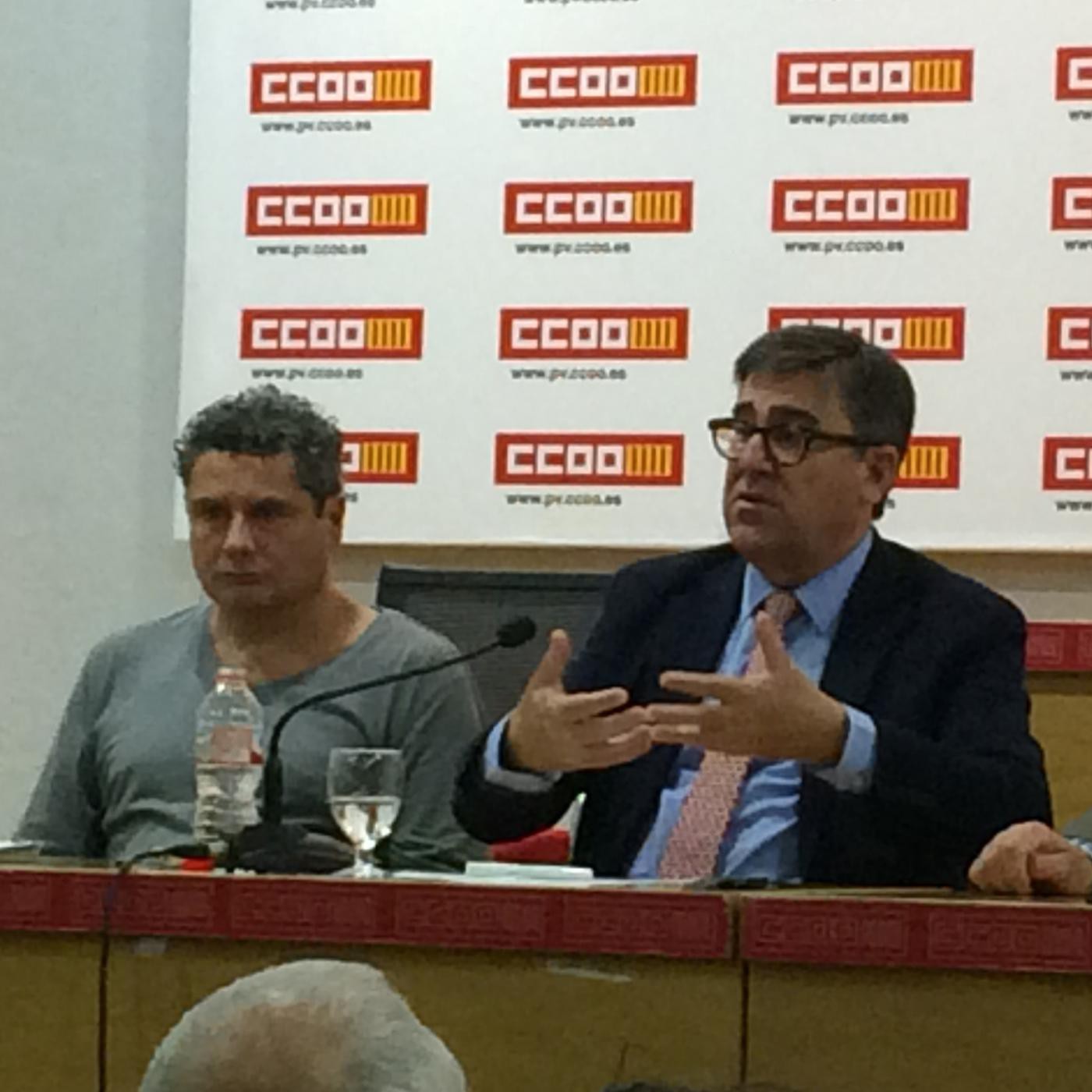 Exposiciones, charlas, debates y conferencias