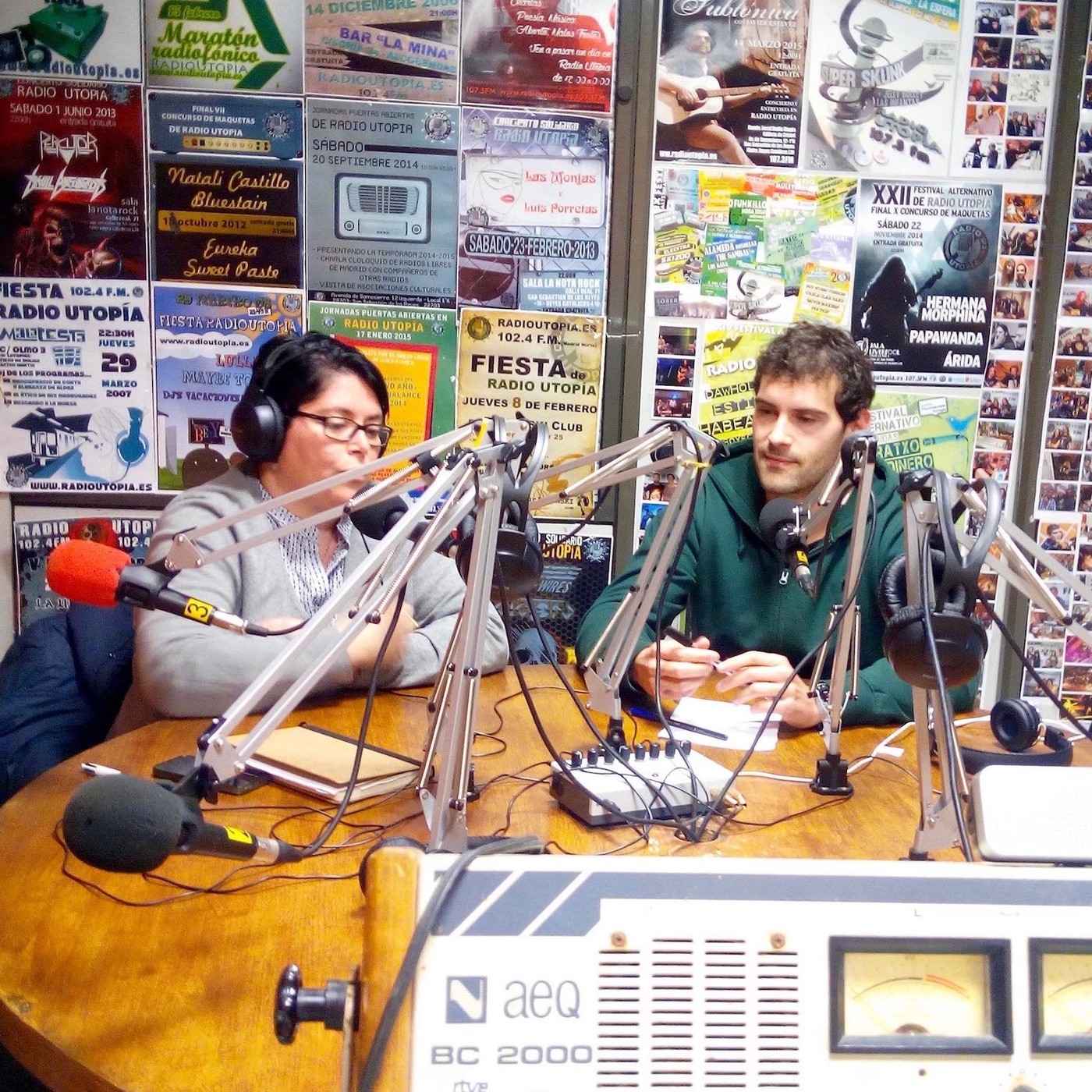 Al otro lado del libro