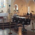 Móvil José María Martín- Crimen del padre Juárez:El velatorio se lleva a cabo con el cajón cerrado