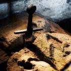 El misterio de 'una espada clavada en piedra' Cap-2