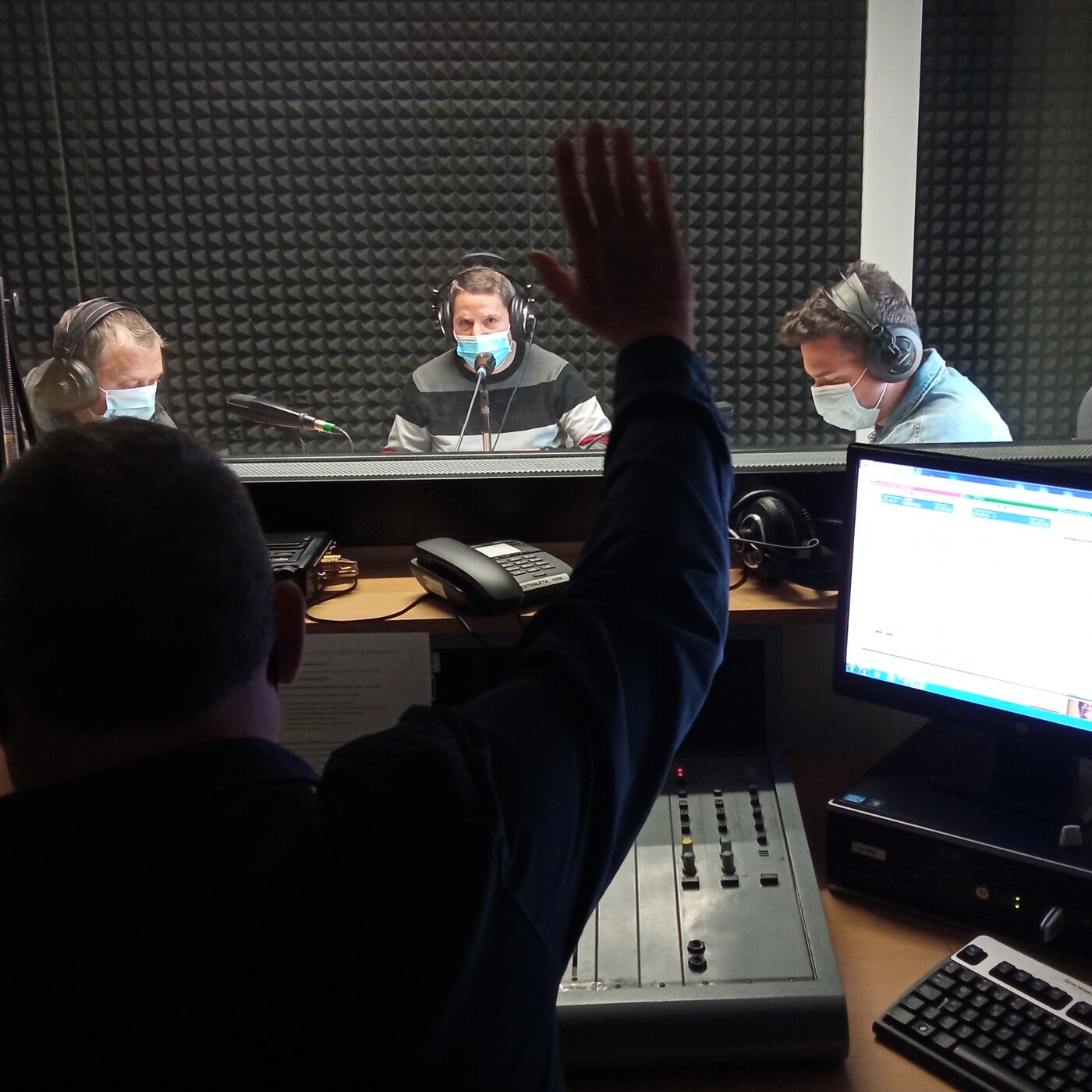 Polivarrina Radio