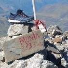 18.- Mochileros en La Munia a 3133m (desde el Valle de Pineta).