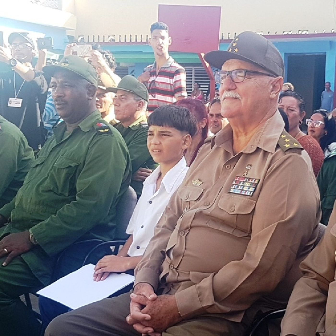 Entregan en Camagüey Premio nacional del Concurso Amigos de las FAR. Entregan en Camagüey Premio nacional del Concurso Amigos de las FAR.