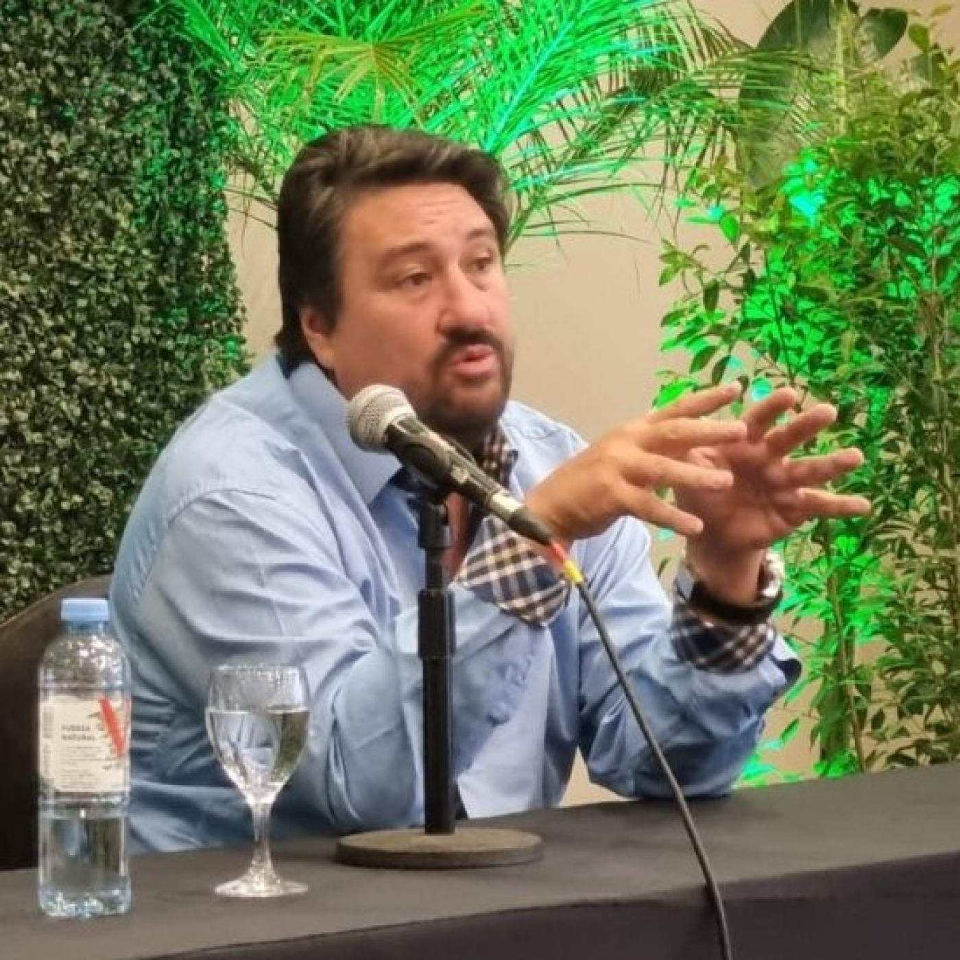 Maurice Closs (Propietario de Entre Árboles Hotel Boutique) La Picadita de los Sábados @picaditasbado