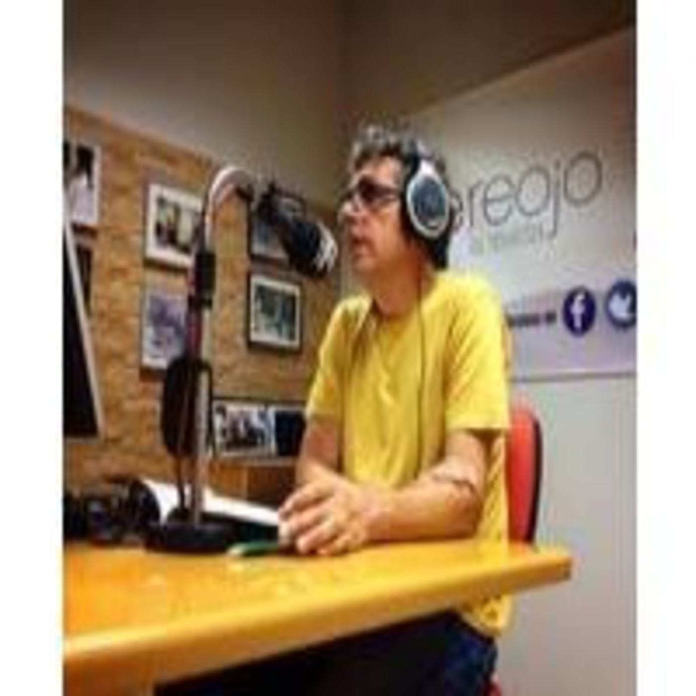Canarias de Reojo con Carolina Uche - Pedro Guerra 14 mayo 2014 episode artwork