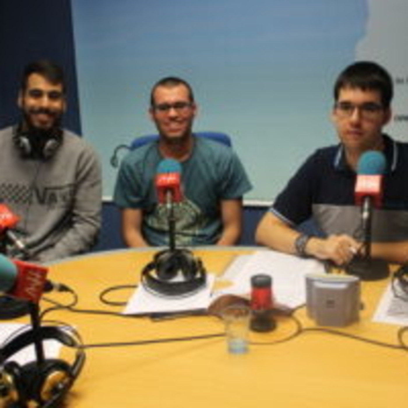 MÁS ALLÁ DEL FUTBOL