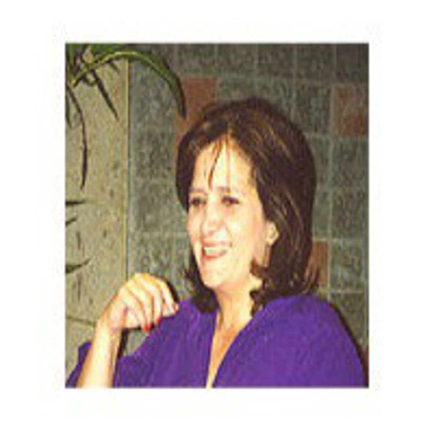 Virginia González Torres, con nino Canún. episode artwork