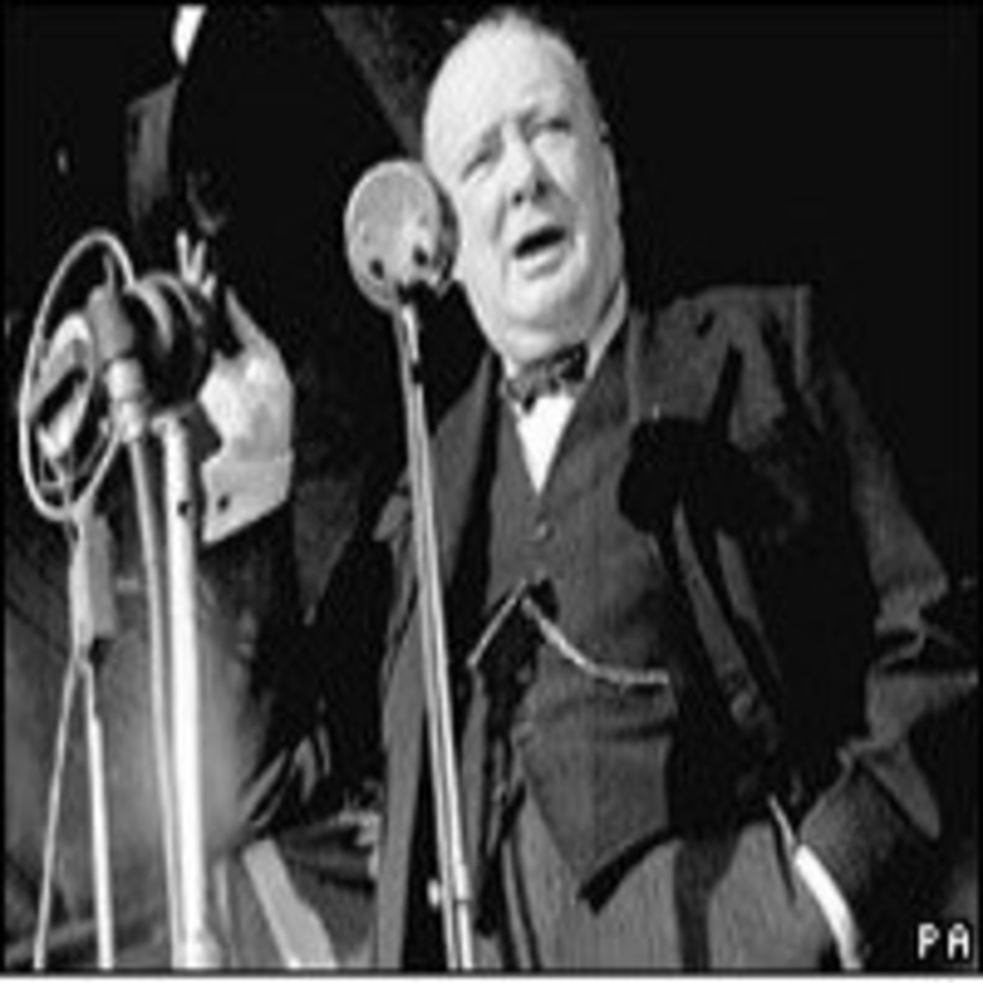 Winston Churchil habla sobre hitler episode artwork
