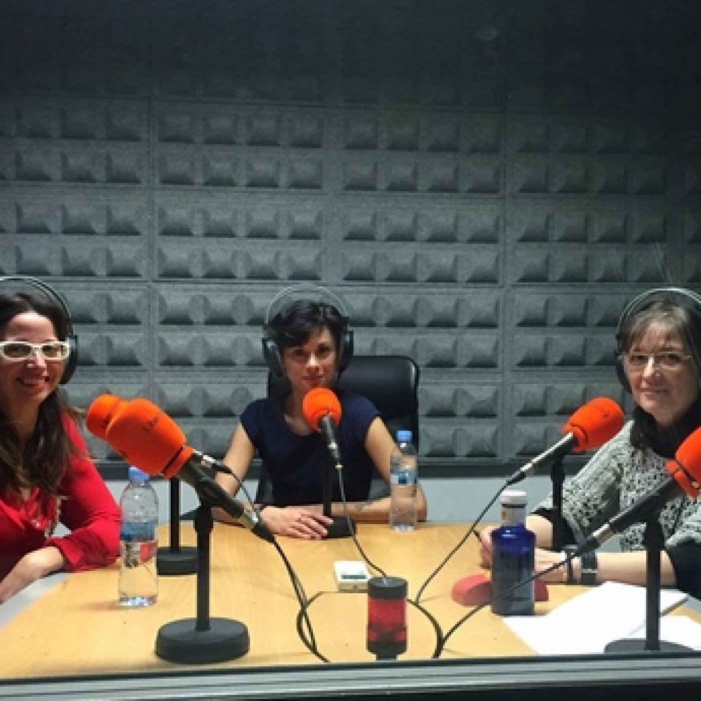 EN LA RADIO